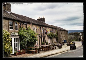 Red Lion pub. Notice yellow bicycle on walls of Red Lion. (More about that yellow bicycle later!)