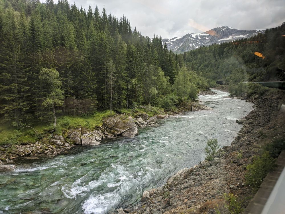 img_20240711_2335251405614560142024239