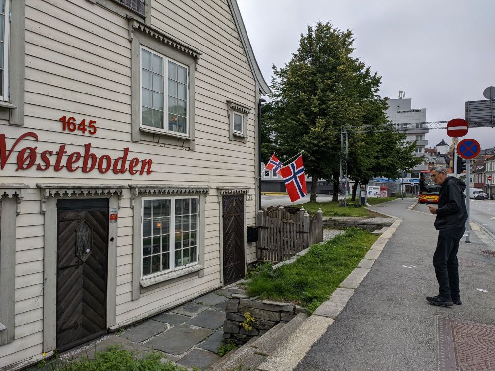 img_20240712_1602391922991883142178932