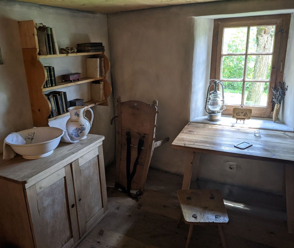 img_20240723_1848242806753540571815861